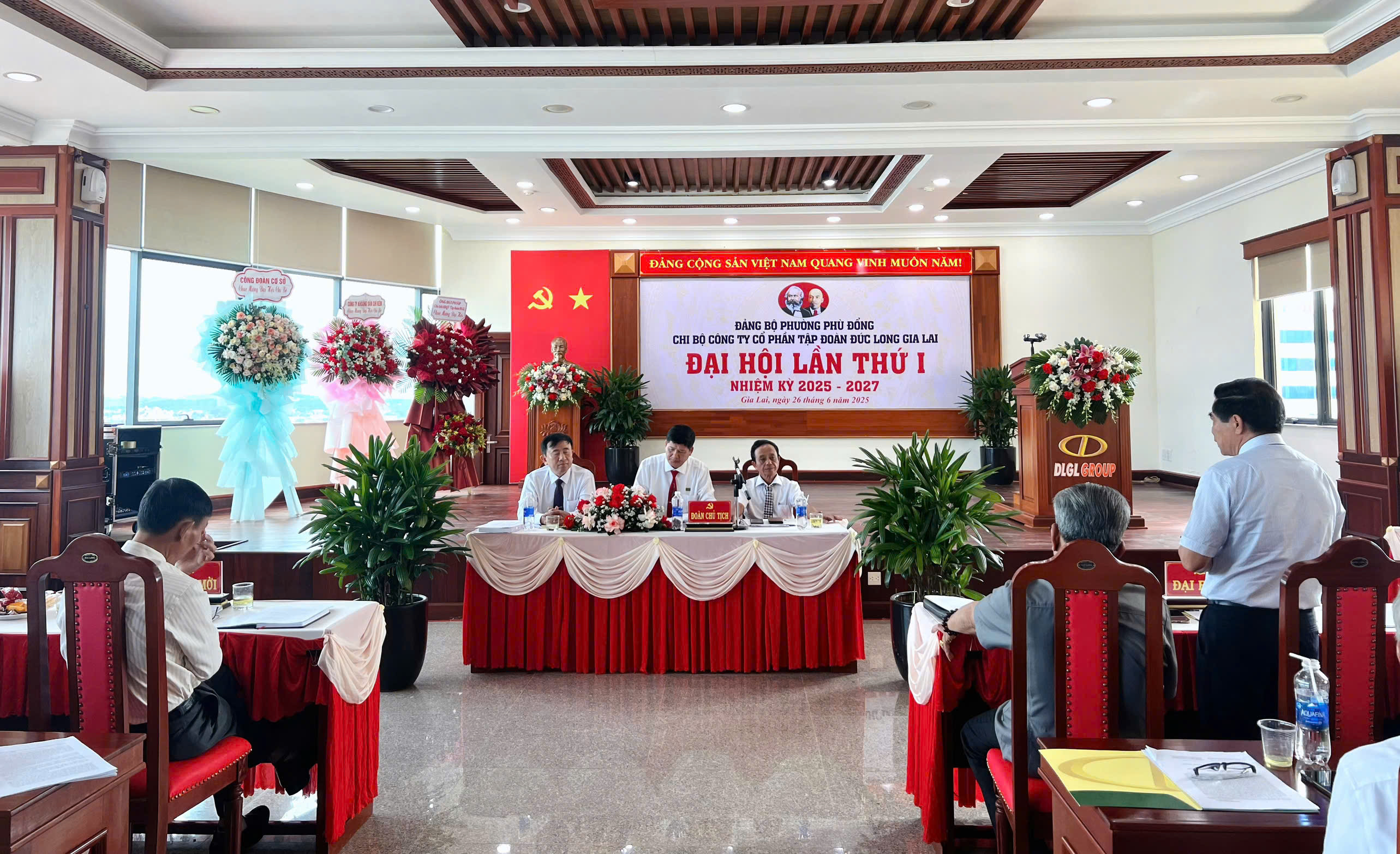 Toàn cảnh Đại hội Chi bộ Công ty Cổ phần Tập đoàn Đức Long Gia Lai